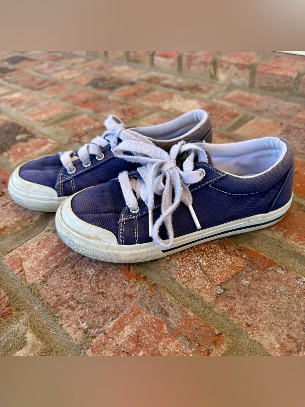 FootMates Navy and White Kids Canvas Lace-Up Sneakers